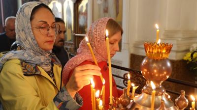 Православные верующие празднуют Покров Пресвятой Богородицы в Витебске