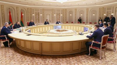 Лукашенко провел встречу с главой Республики Мордовия