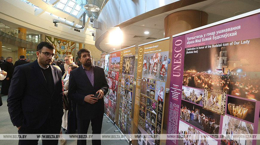 В Национальной библиотеке открылась выставка нематериального наследия Беларуси