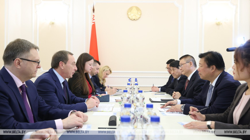 Снопков провел встречу с секретарем партийного комитета КПК города Сиань