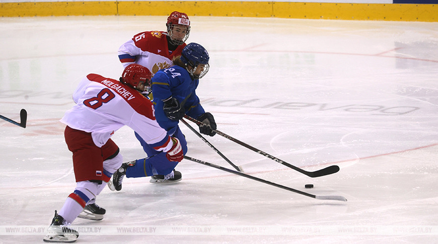 Международный турнир по хоккею с шайбой проходит на площадке "Чижовка-Арены"
