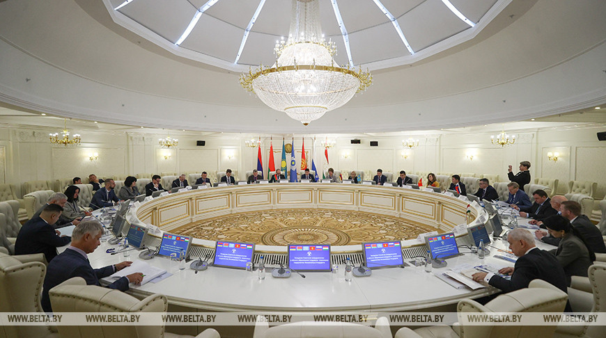 Заседание совета по сотрудничеству в области образования СНГ проходит в Минске