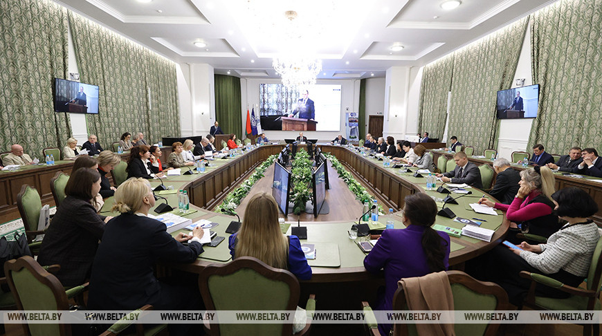 В НАН Беларуси обсудили стратегию развития экономики государства