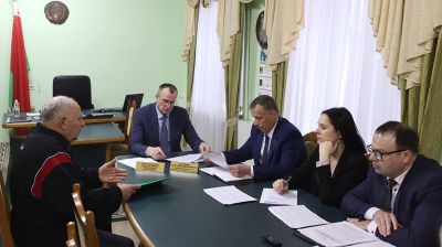 Исаченко провел прием граждан в Глуске