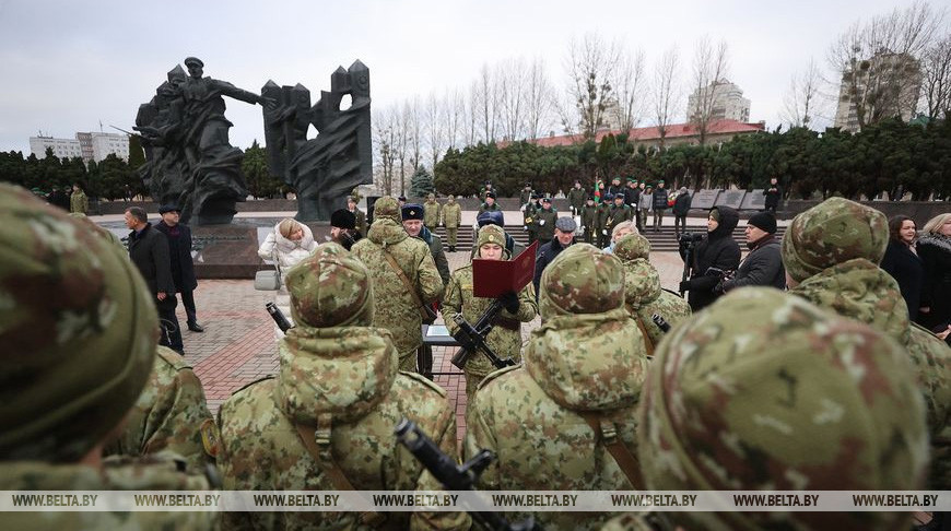 Более 2 тыс. пограничников нового пополнения приняли военную присягу в Гродно