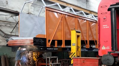 Гомельский вагоностроительный завод освоил модернизацию снегоуборочных комплексов