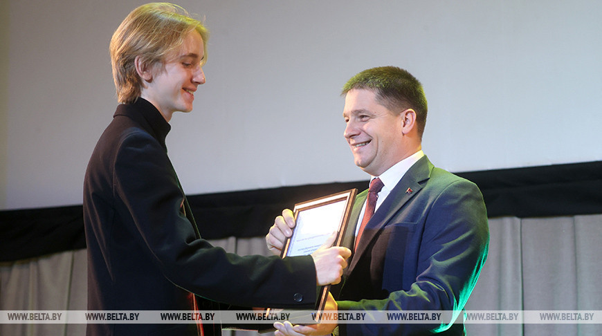 В Минске наградили лучших представителей волонтерского движения учреждений образования