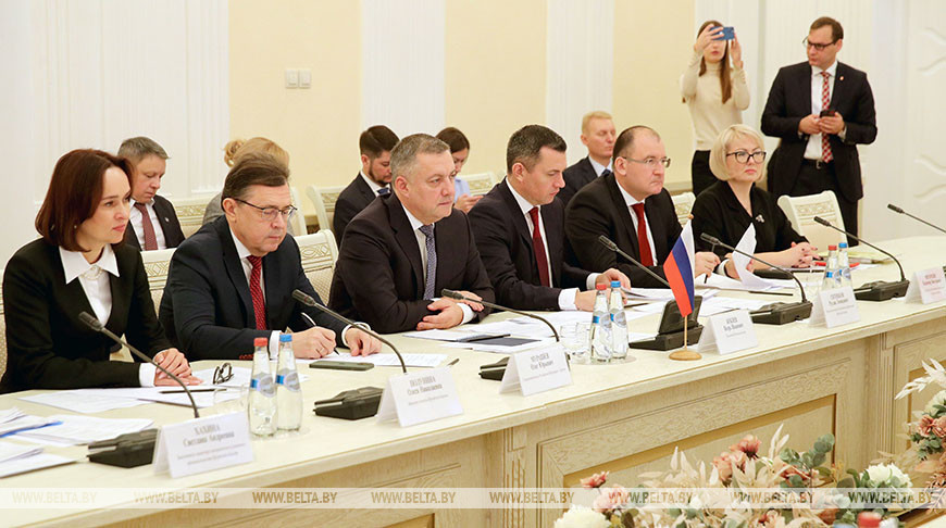 Результаты и перспективы сотрудничества Беларуси и Иркутской области обсуждают в Бресте