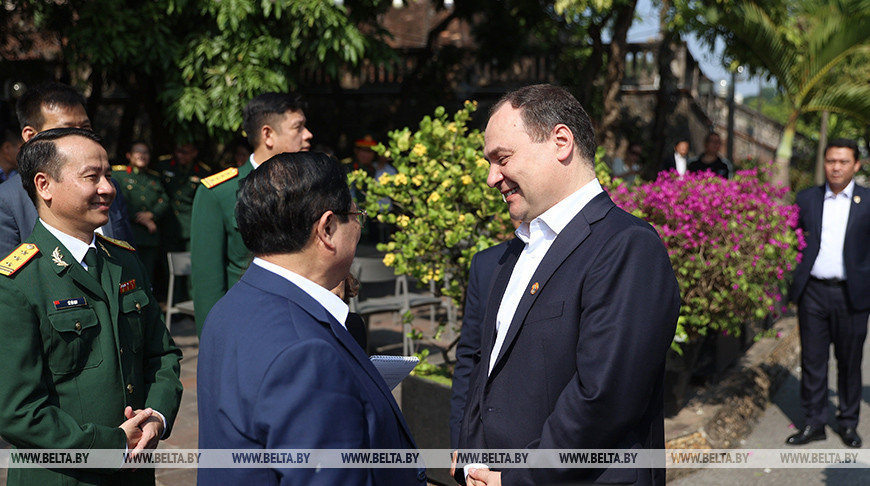 В Ханое прошла неформальная встреча премьер-министров Беларуси и Вьетнама