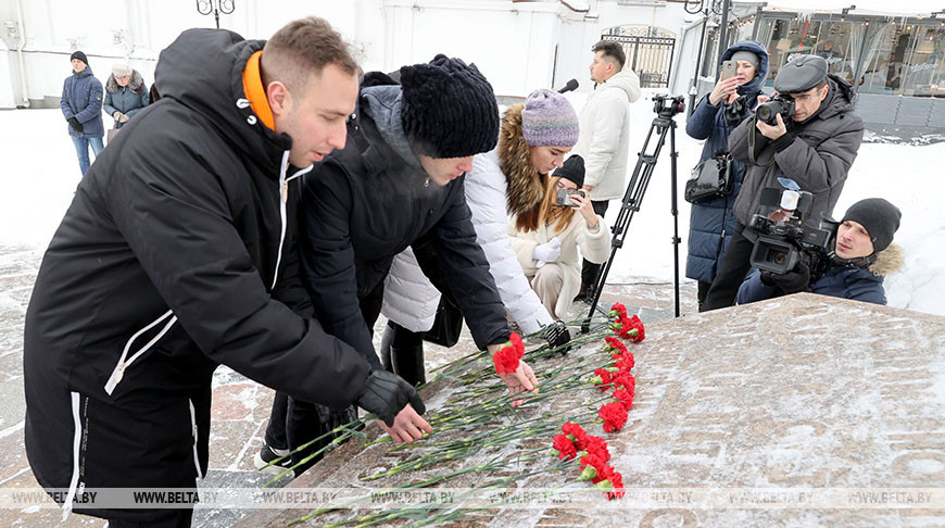 Возложение цветов в память о жертвах геноцида прошло в Витебске