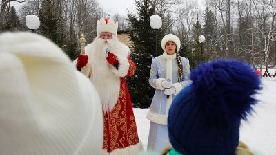 В поместье Деда Мороза стартовал зимний туристический сезон
