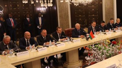 Лукашенко и Президент Экваториальной Гвинеи провели переговоры в расширенном составе