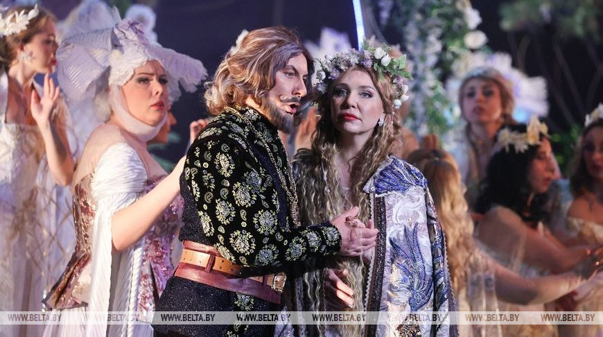 13-й Минский международный Рождественский оперный форум открылся премьерой оперы "Иоланта"