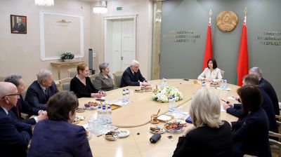 Кочанова встретилась с членами совета старейшин