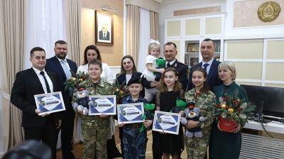 Кубраков вручил подарки юным победителям конкурса МВД