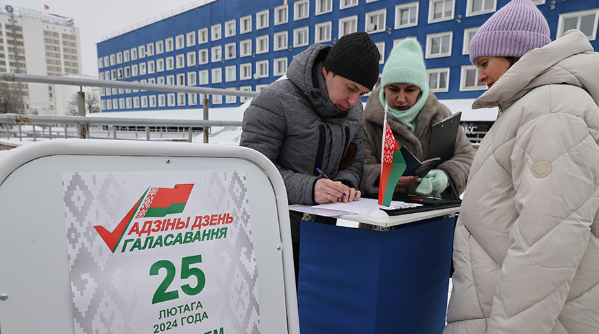 В Беларуси продолжается сбор подписей на выдвижение кандидатов в депутаты