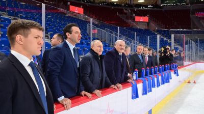 Лукашенко и Путин посетили крупнейший хоккейный стадион в мире