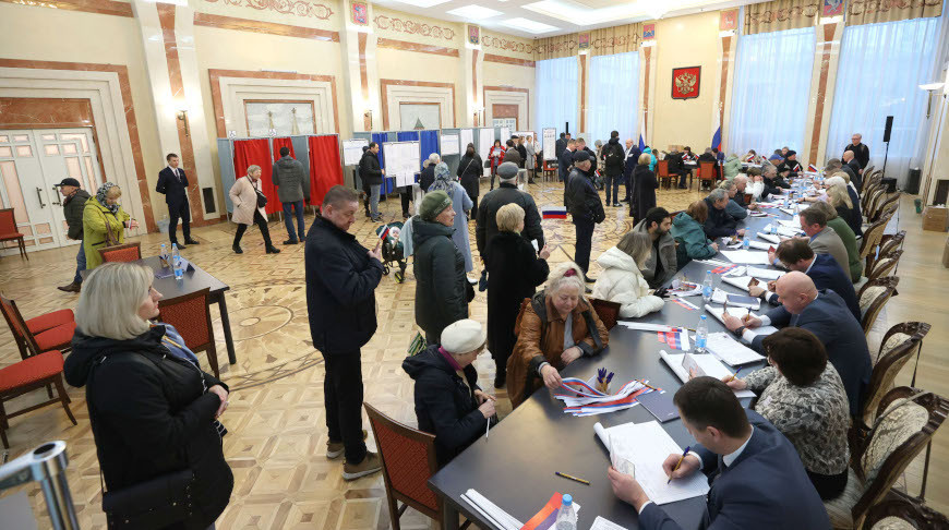 На избирательных участках в Беларуси состоялись выборы Президента России  