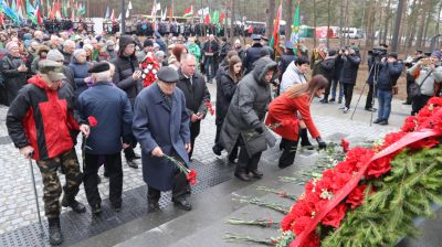 На митинге в Озаричах почтили память жертв лагеря смерти