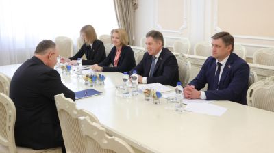 Петришенко провел встречу с членом Коллегии по конкуренции и антимонопольному регулированию ЕЭК