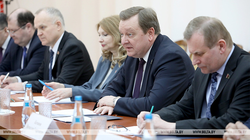 Алейник встретился с главой внешнеполитического ведомства Казахстана Муратом Нуртлеу  