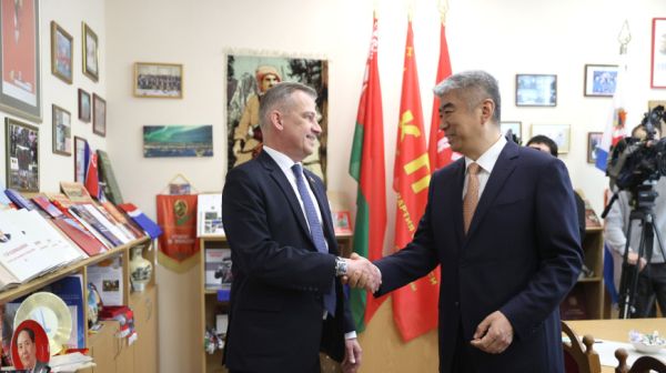  Партийное сотрудничество с Китаем обсудили на встрече в Компартии Беларуси
 