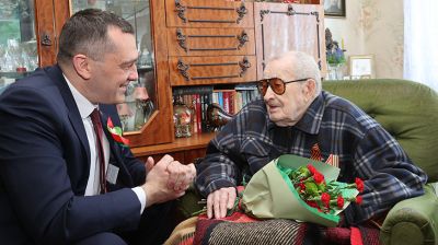 Субботин поздравил с Днем Победы ветерана войны из Витебска Георгия Грошева
