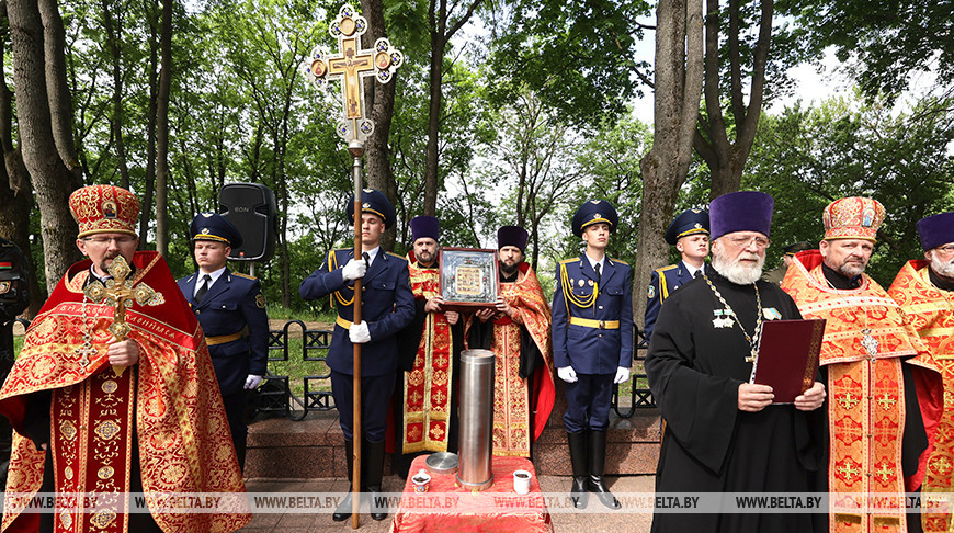 Всебелорусский крестный ход "Церковь и армия" прошел в Витебске