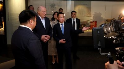 Лукашенко в Улан-Баторе посетил Национальный музей Чингисхана 