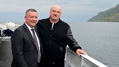 Лукашенко во время визита в Иркутск ознакомился с красотами озера Байкал