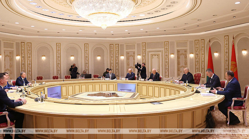 Лукашенко встретился с губернатором Воронежской области России