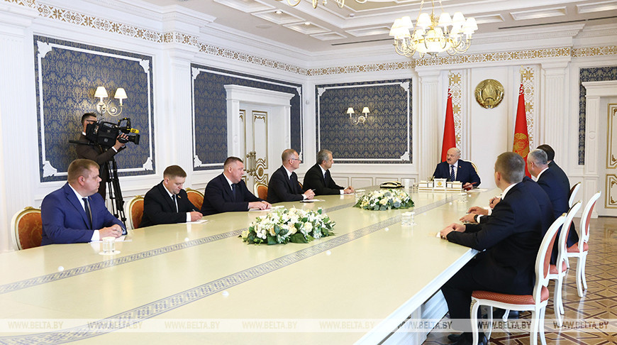 Лукашенко обозначил ключевые задачи для местной вертикали