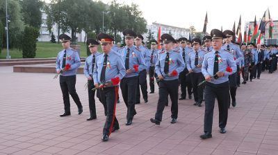 Более 100 милиционеров в Витебске почтили память жертв фашизма