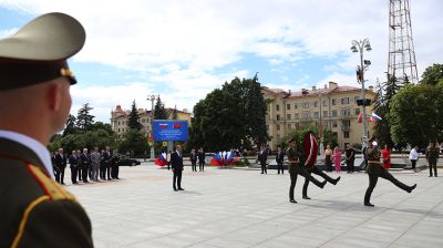 Лавров возложил венок к монументу Победы в Минске