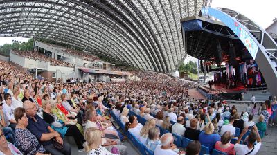 Большой концерт в честь 1050-летия города прошел в Летнем амфитеатре  