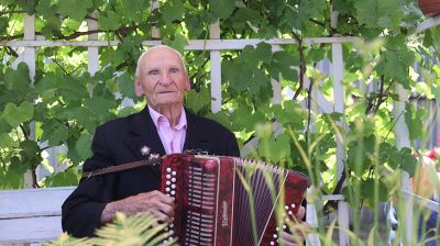 97-летний ветеран: жить, во что бы то ни стало жить, - за семью, за дом, за Отчизну!