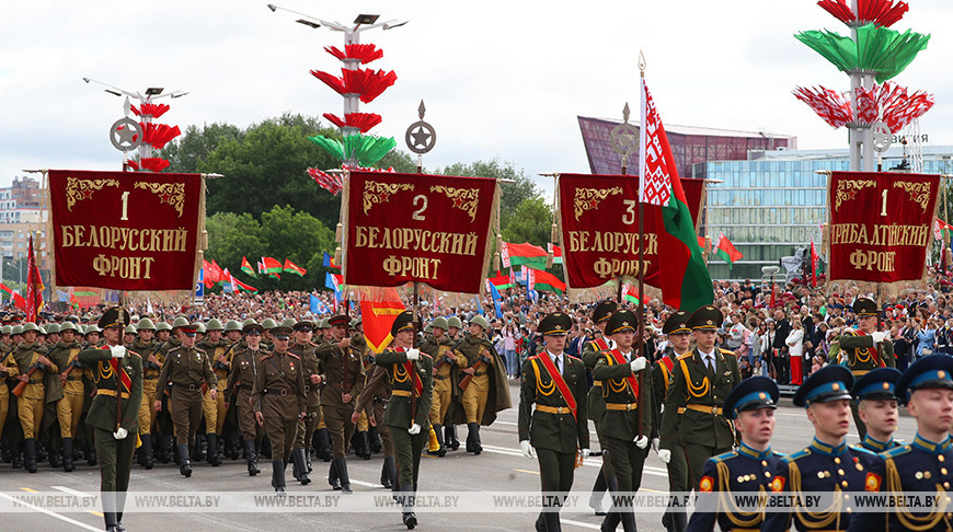 Военный парад в честь Дня Независимости прошел в Минске