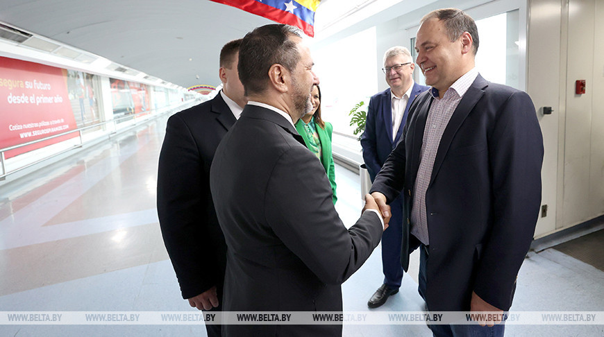 Головченко прибыл с официальным визитом в Венесуэлу 