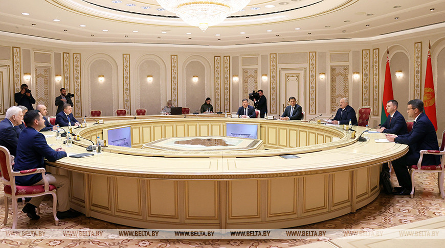 Лукашенко встретился с главой Чувашской Республики России