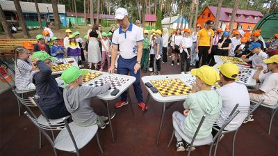 Шаг к успеху: спортсмен Андрей Валюк пообщался с ребятами из лагеря "Юность"