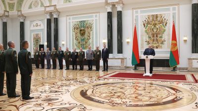 Лукашенко: нужно не дать врагам втянуть Беларусь в военный конфликт, и для этого мы делаем все необходимое