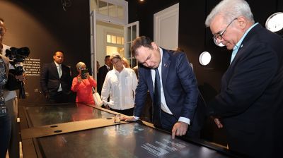 Головченко посетил Центр Фиделя Кастро Рус и оставил запись в книге почетных гостей