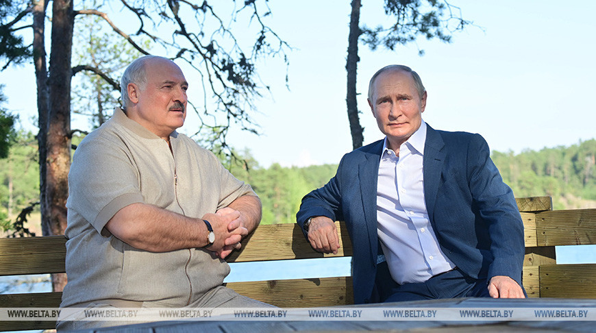 Лукашенко и Путин продолжают неформальное общение на Валааме