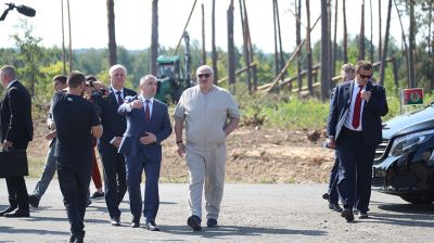 Лукашенко совершил рабочую поездку в Мозырский район