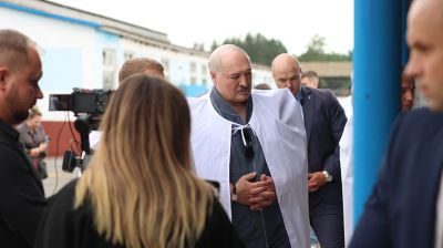 Лукашенко посетил Петриковский район