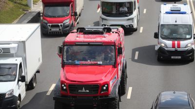 В Минске прошел парад ретро- и современной техники МАЗ