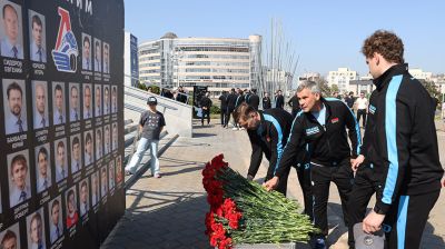 В Минске почтили память погибшей команды "Локомотива"