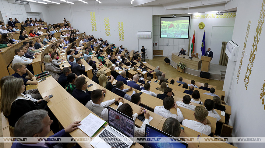 Вольфович встретился со слушателями и преподавателями Академии управления