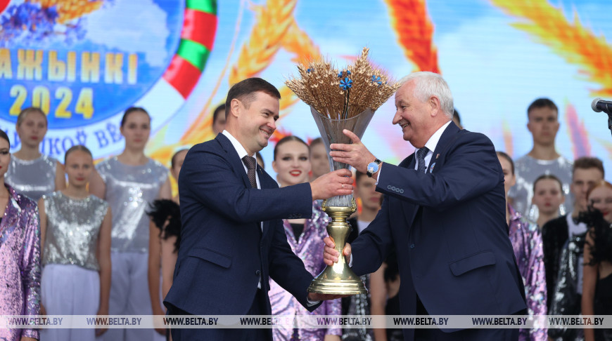 Областные "Дажынкi" проходят в Микашевичах