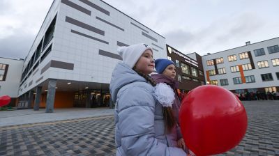 Многофункциональная и современная. В Осиповичах открыли новую школу